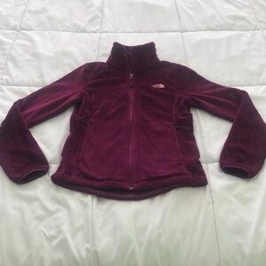 The North Face Oso fleece with zipper front pockets and zipper front in plum